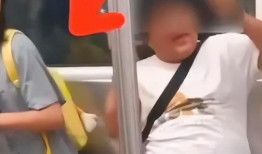 吃奶摸下的激烈视频,激烈吃奶摸下视频引发热议