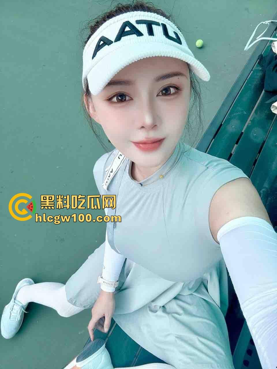 宁波大神【吴波】再秀人生巅峰，弟大吃两女，知性美少妇白虎萝莉同床共枕，这滋味爽到飞天让人酸到牙痒！-2