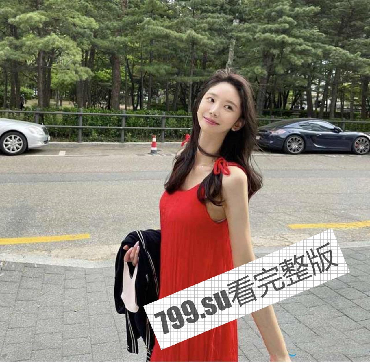 明星气质推特极品拜金女神 小村花 大尺度私拍 蜂腰蜜桃臀被金主各种肏-13